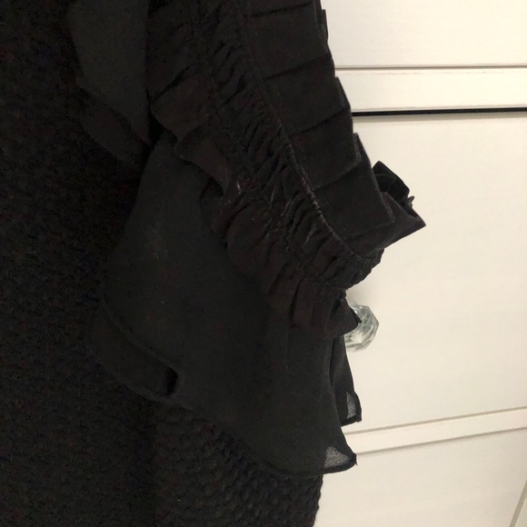 Anthropologie tank with ruffles - Picture 4 of 6